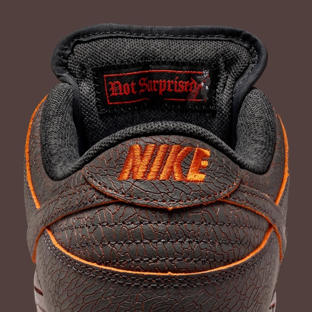 Nike SB dunk
'Krampus' 🔥💣😈🖤
Brand new - Picture 9 of 12